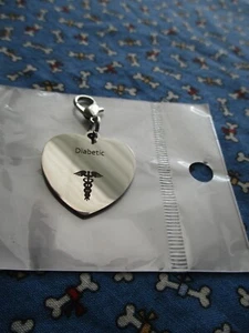 Heart Shaped Stainless Medical ID Keychain Emergency Health Alert for Diabetes - Picture 1 of 2