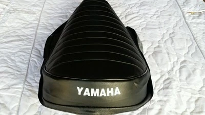 YAMAHA ENDURO 125 AT1 AT3- DT175  1972   SEAT COVER white DYED LOGO  (Y*-51) - Image 1 of 4