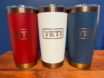 Juego YETI Folds Of Honor 20 OZ Rojo Blanco Azul Veteranos Foto 1 de 2