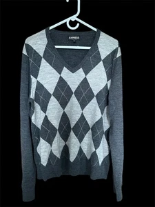 Express Men’s Gray Argyle Pattern Vneck 100% Merino Wool Sweater Size Large - Picture 1 of 4