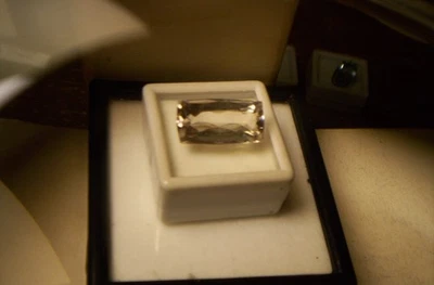 РОЗОВЫЙ КУНЦИТ 11,75 КАРАТА 19 X 9,5 ММ АБСОЛЮТНО ПОТРЯСАЮЩИЙ - Изображение 1 из 4