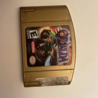 Legend of Zelda Majora’s Mask Nintendo 64 Cartucho Dorado Holográfico Usado Foto 1 de 3