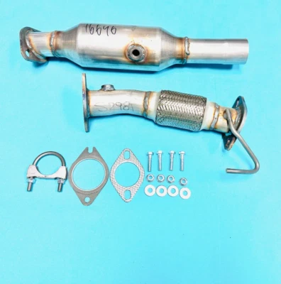 Fits:Flex Pipe & Cat Converter For 2014-2017 Hyundai Elantra GT & Kia Forte 2.0L - Image 1 of 3