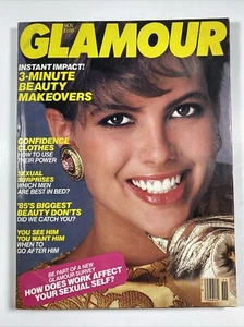Glamour Magazine- Fashion Color Photos- November 1985 Laura Valentine No label - Imagen 1 de 3