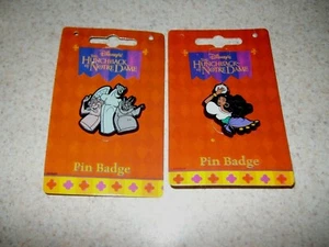 Disney Pin Badge UK Plastic Aladdin Dufort Esmerelda & Gargoyles 2 dif Vintage - Picture 1 of 4