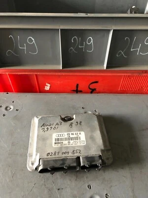 VW Golf 4 Bora Centralina 1,9 TDI Motore 038906018AK Centralina Motore Originale - Immagine 1 di 4