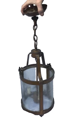 UNA GRAN LUZ COLGANTE DE HIERRO Y VIDRIO MISIÓN GÓTICA Pesada Interior/Exterior Foto 1 de 4