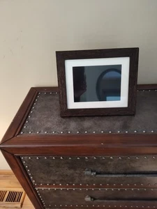 Aluratek 8" Digital Photo Frame - ADPFD08F - Excellent Condition - Picture 1 of 2