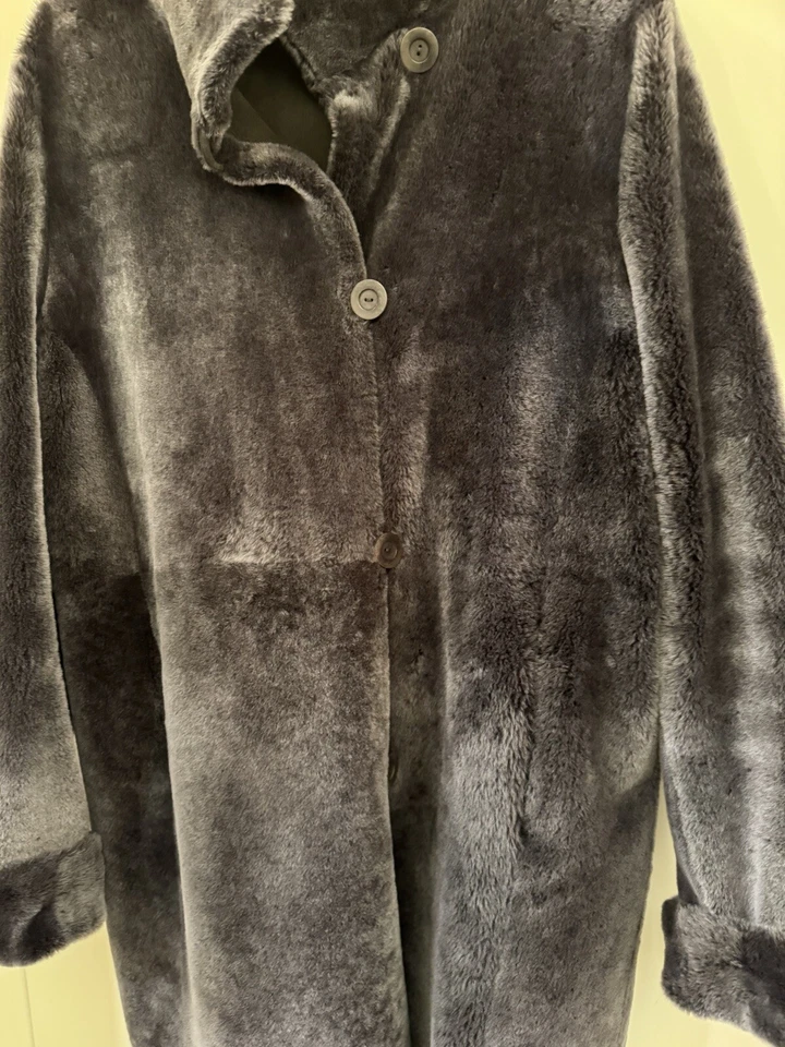 Blue Duck Women's Reversible Button Shearling Sheepskin Fur Coat L  Gray/Green - Image 1 of 4