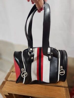 Cartera de Lona Roots Varsity 73 RETRO Rojo, Blanco y Negro Foto 1 de 4