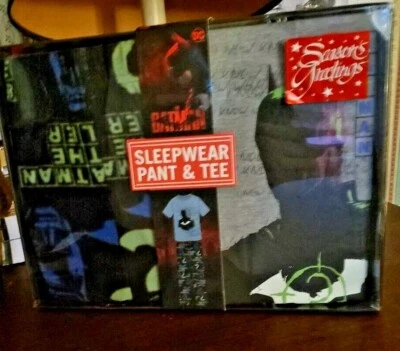 Conjunto de regalo de Navidad pantalón y camiseta ropa de dormir The Batman para hombre / varias tallas PEQUEÑO Foto 1 de 4