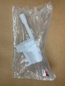 Optima 2016 to 2020 Windshield Water Reservoir Water Bottle Tank Original Kia - Picture 1 of 3