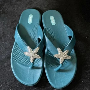 Oka B Okabashi Halo Sandal Rhinestone Starfish Flip Flops Black Size M/L - Picture 1 of 8