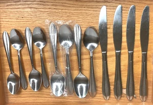 Set of 12 UNF1585 Stainless Indented Center China Silverware Flatware - Picture 1 of 8