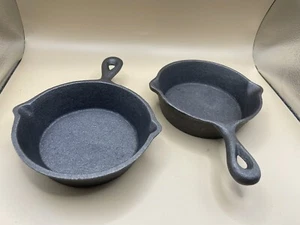 Lot Of 2 Mini cast-iron skillets- 5” Dia 7.75” L W/Handle Never Used Unbranded - Bild 1 von 14