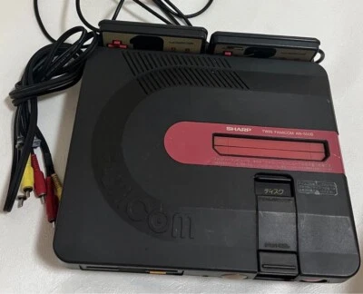 Sistema de consola AN-500B Sharp Twin Famicom negro probado Foto 1 de 4