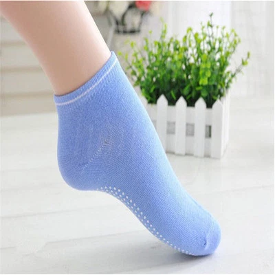 1/2 par de calcetines antideslizantes para masaje yoga fitness de algodón de moda para mujer Foto 1 de 4