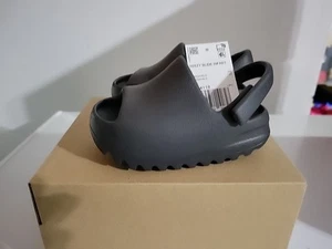 NEW Adidas Yeezy Slide / Sandal - INFANT ONYX (Black) HQ4118 - Size 6K - Picture 1 of 6