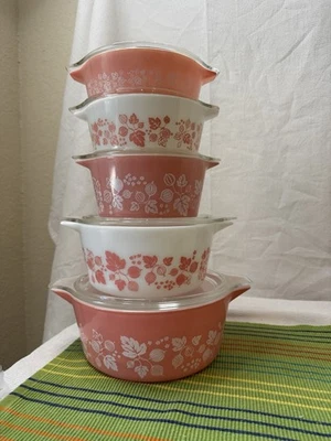 Vintage PYREX Pink Gooseberry Casserole Dish With Lids #471-475 Complete Set (A) - Image 1 of 4