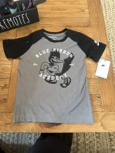 Nike Tshirt. Boys Size 5. Brand New With Tags. $20 New. Asking $12. - Picture 1 of 2