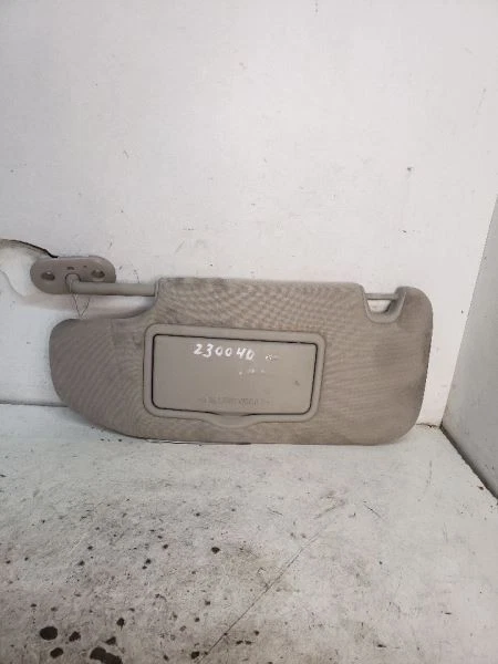 Quebra-sol driver com iluminação compatível com 10-12 FUSION 637242 - Imagem 1 de 4