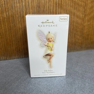 Hallmark Keepsake Lily Fairy - Adorno de árbol de Navidad - Fairy Messengers - 2008 - Imagen 1 de 6