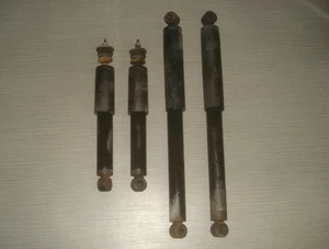 Amortiguadores Originales Delanteros Y Traseros GM Para HUMMER H2 2003 - 2010 - Picture 1 of 1