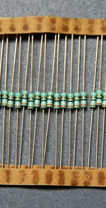 MRS25 39R 0,6 W 1% Resistenza a pellicola metallica Philips 50 pezzi - Foto 1 di 4