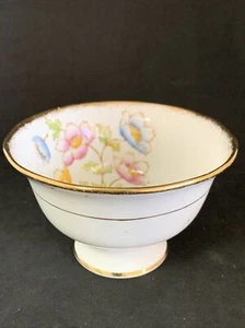 Zuccheriera aperta con piedi Royal Albert Bone China England "Anemone" 2 3/8" x 4" - Foto 1 di 9