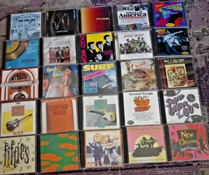 Lot of 25 Compilation Cd's Surf/Rock/Doowop/Jukebox - Imagen 1 de 15