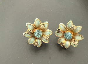 Vintage 3D Blume - türkis blau Emaille & Strass Schraubverschluss Ohrring 1" - Bild 1 von 8