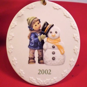 Vintage Goebel Berta Hummel Ornament 2002 Perfect Fit F11541-1 in Box Schneemann Kind - Bild 1 von 7
