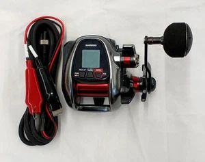 Shimano Plays 300Xp 03980 Electric Reel - Picture 1 of 11