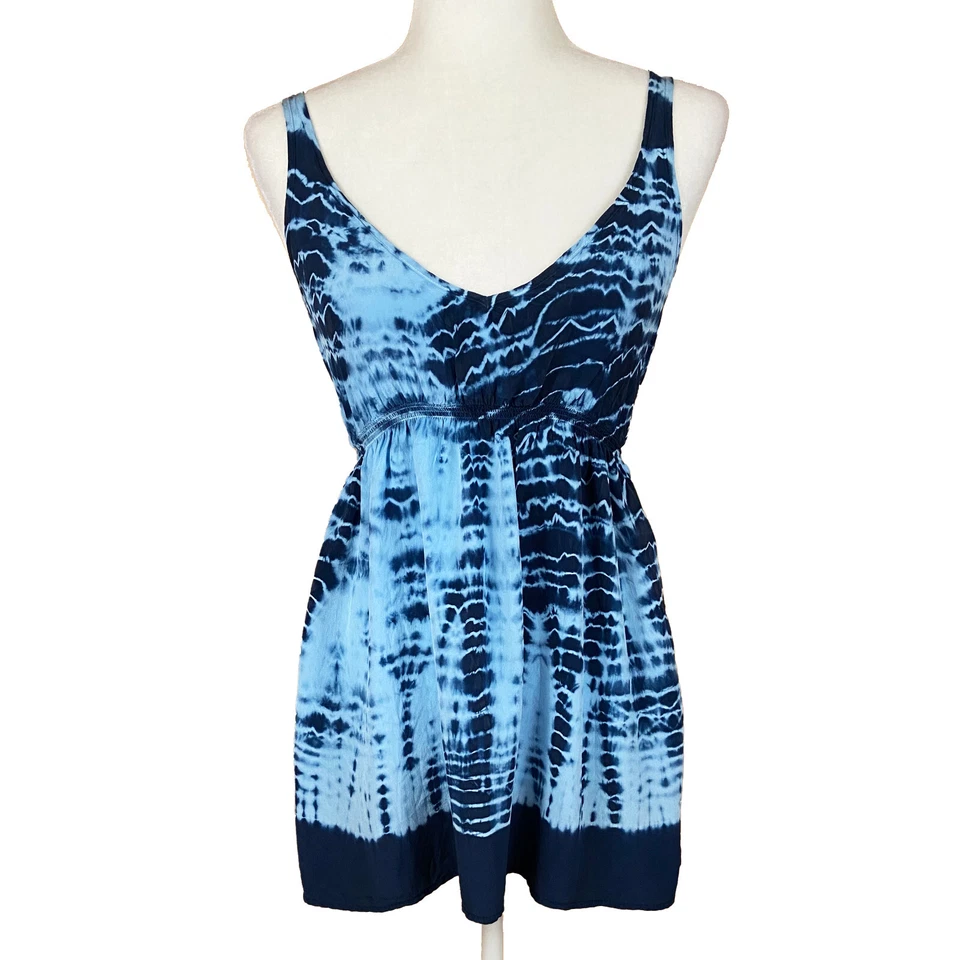 Top túnica babydoll sin mangas cuello en V C&C California talla S azul seda tie-dye Foto 1 de 4