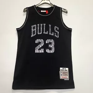 Michael Jordan #23 Basketball Black Jersey Embroidered Brand New - Picture 1 of 8