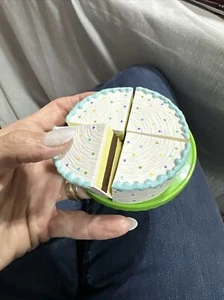 American Girl Chrissas Party Treats Replacement Cake  Pieces And Stand - Picture 1 of 2