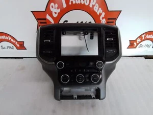 2019-2022 RAM 2500 3500 RADIO BEZEL TEMPERATURE CONTROL 8.4 IN SCREEN - Picture 1 of 12