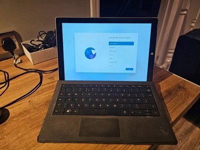 Microsoft Surface Pro 3 Laptop 12" Intel Core i5 4GB RAM 128GB SSD Windows 11 - Image 1 of 4
