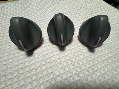 1998 Pontiac Grand Am GT OEM HVAC control knobs - Image 1 of 4