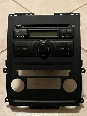 Nissan Xterra 2009-2012 radio AM/FM disco reproductor de CD receptor 28185-9Ch0A OEM Foto 1 de 3