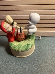 Vintage Casper The Friendly Ghost And Wendy The Good Little Witch Music Box - Picture 1 of 6