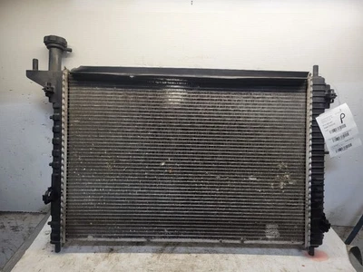 Radiador VIN J 11º dígito limitado Opt V08 compatible con 07-17 ACADIA 1683483 Foto 1 de 4