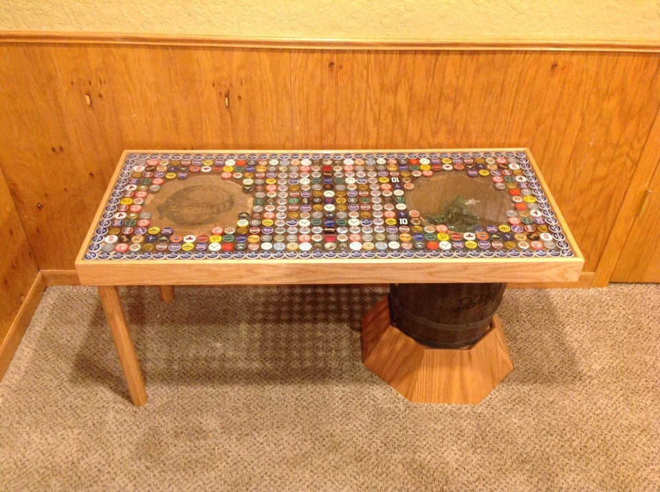 Mesa de barril de cerveza - Mesa de barril Schlitz antigua hecha a mano y tapa de botella Foto 1 de 1