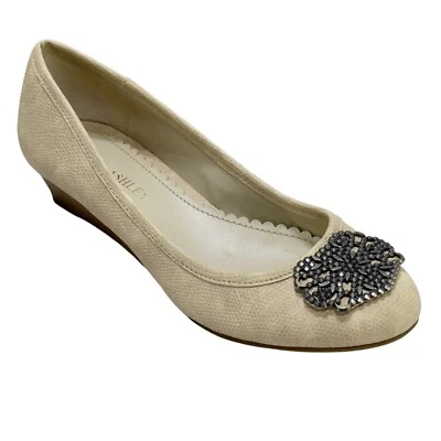 LAURA ASHLEY Women's Beige Wedge Flats Embellished Toe Faux Leather Size 7B - Image 1 of 4