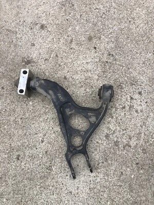 Ford Flex Explorer 2011-2019 tracción delantera suspensión lateral derecha brazo de control superior OEM Foto 1 de 4