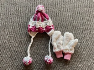 Very Cute Kids Nordic Hats and Mittens Set - Picture 1 of 1