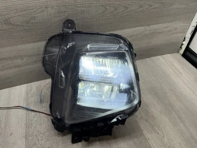 Faro reflector LED para pasajero derecho Hyundai Tucson 2022-2024 OEM (L21) Foto 1 de 4