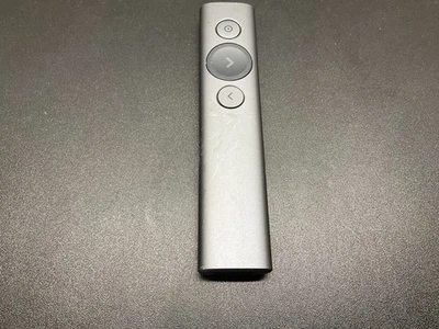 Logitech Wireless Spotlight Presentation Remote 810-004886 - Image 1 of 4