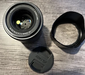 Viltrox AF 33mm F1.4 STM XF Lens for Fujifilm X-Mount - Picture 1 of 5
