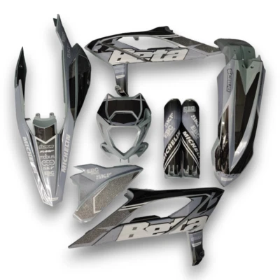 Plastics + Graphics applied Beta RR 2023 2024 - Image 1 of 4